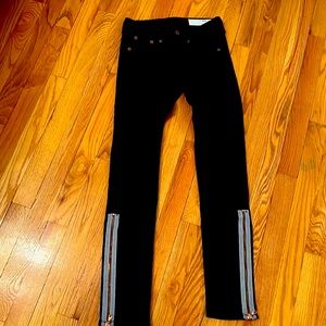 Rag &bone pans for skinny or junior